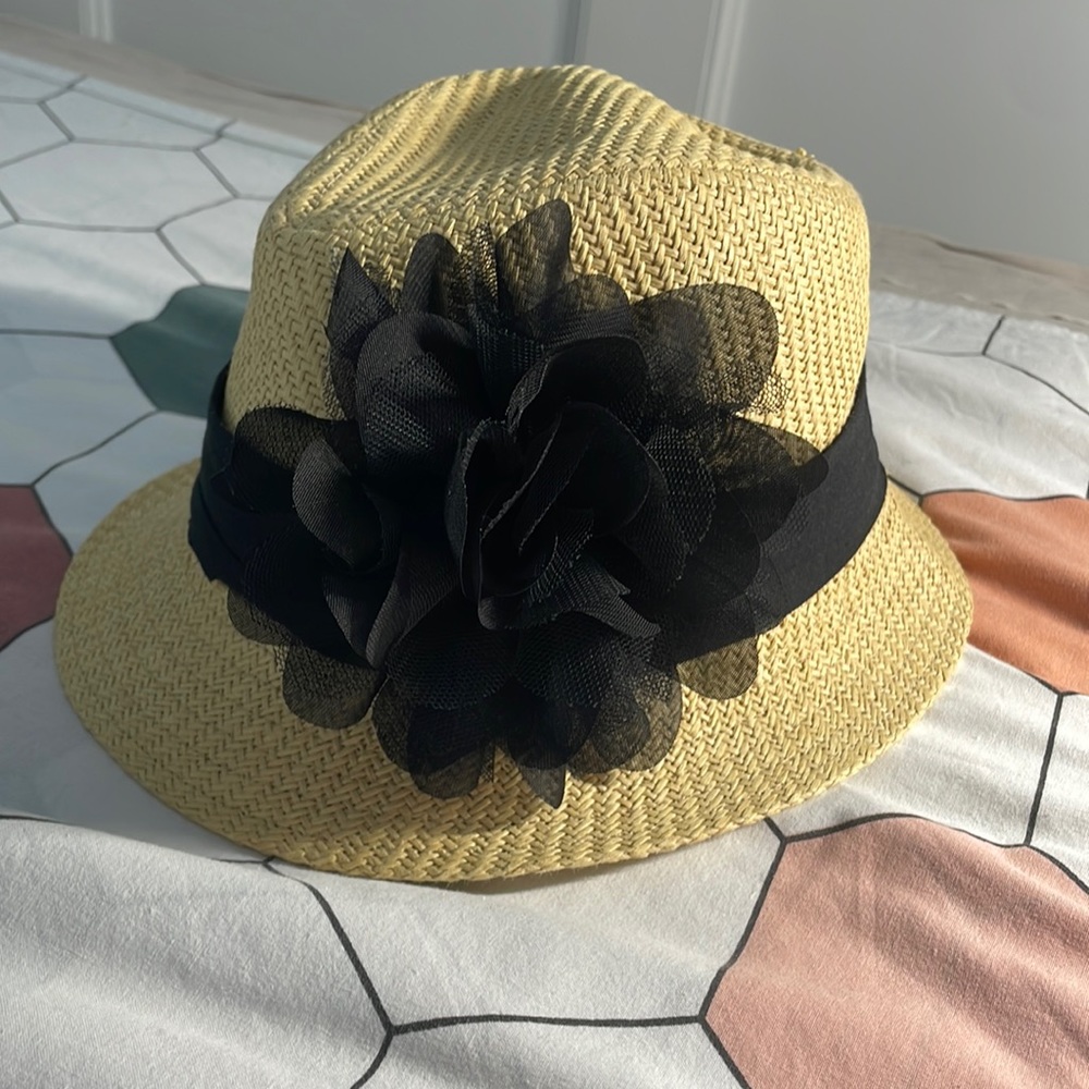 Summer bucket hat for kids not used.